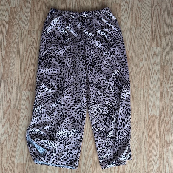 JOYSPUN Leopard Print PJ set - Picture 3 of 3
